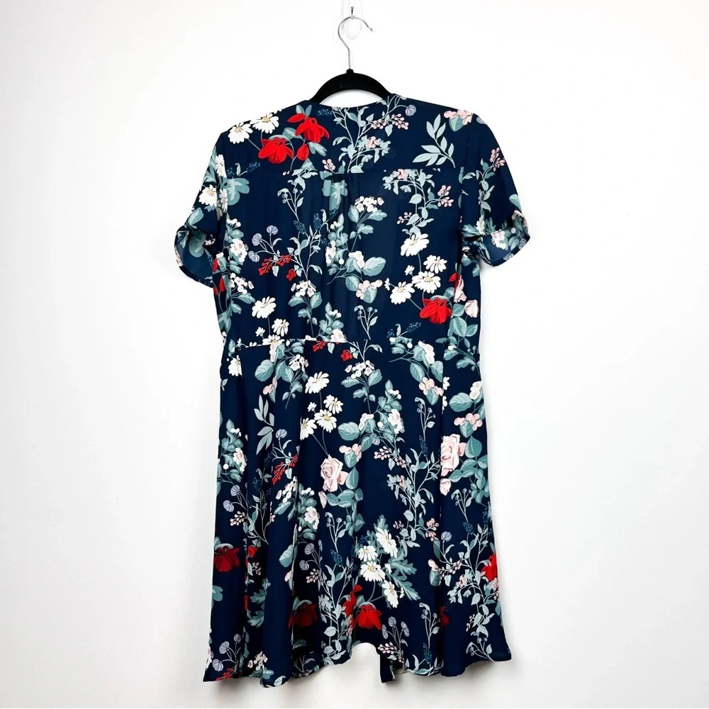 Dynamite Blue Sheer Summer Cardigan White Red Pink Flowers - Picture 9 of 10